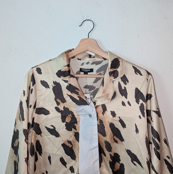 NWT Express Satin Leopard Sleep Shirt - Picture 4 of 8